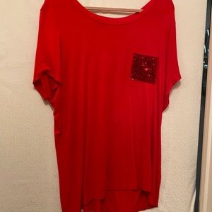 Ellen Tracy red tee